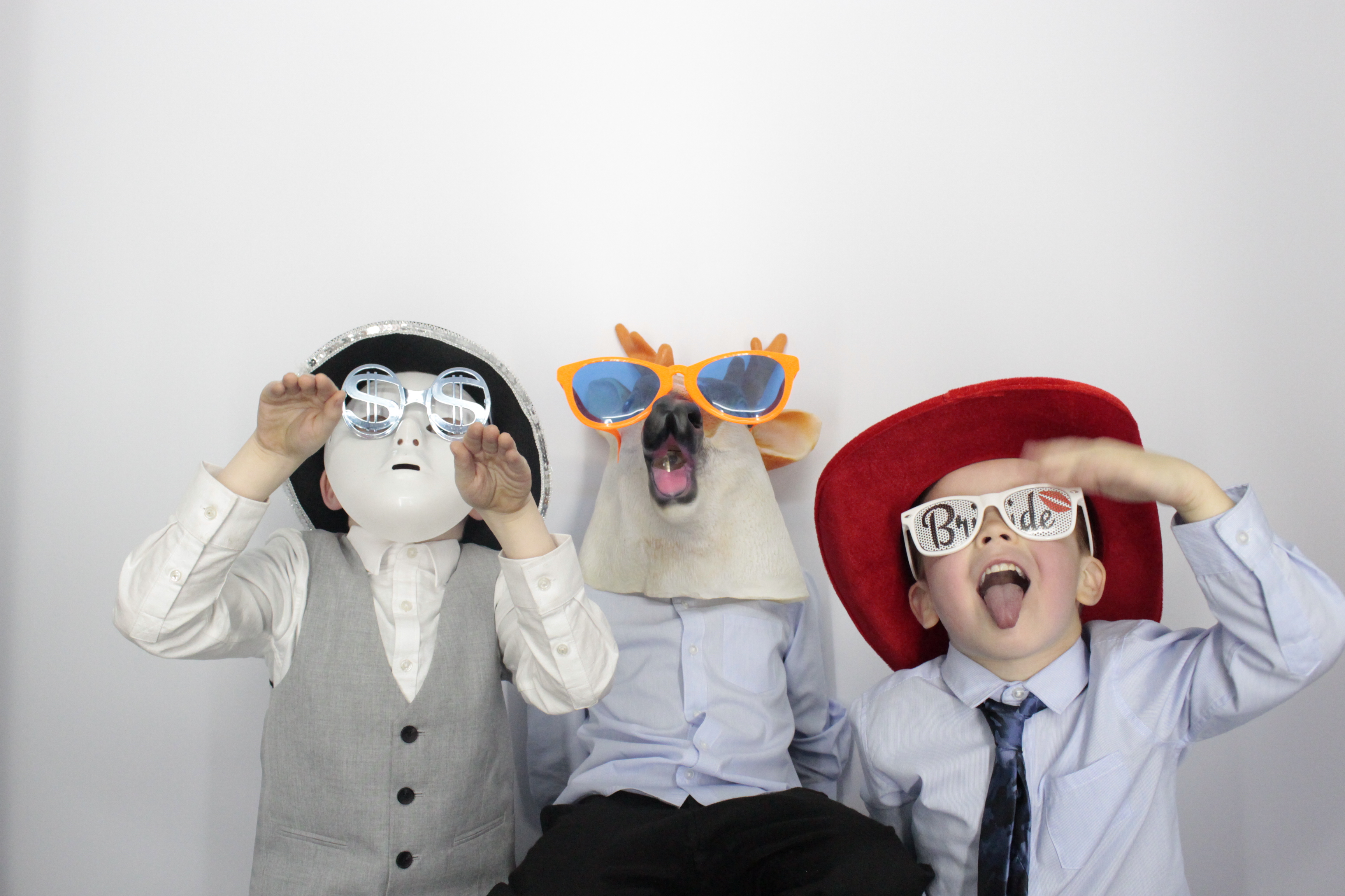 Chelsea & Matthew's Wedding | View more photos from the event at gallery.myphotoboothexperience.co.uk/u/MyPhotoBoothExperienceLtd/Chelsea-Matthews-Wedding